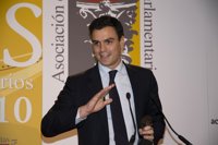 Diputado del PSOE cree que Cobo "ha deja a la altura del betún" al Gobierno municipal al decir que Botella es la mejor