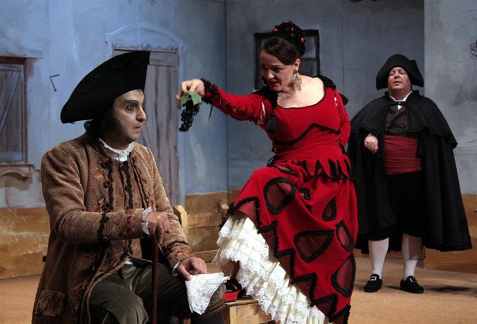 La Obra De Teatro 'El Sombrero De Tres Picos'. 