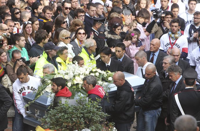 Funeral Del Piloto Italiano Marco Simoncelli