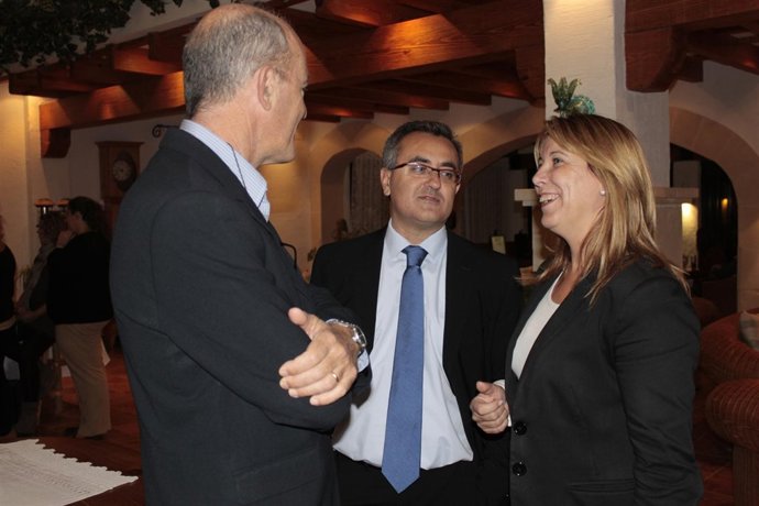 Oriol Humet, Director Deportivo Del Menorca Básquet