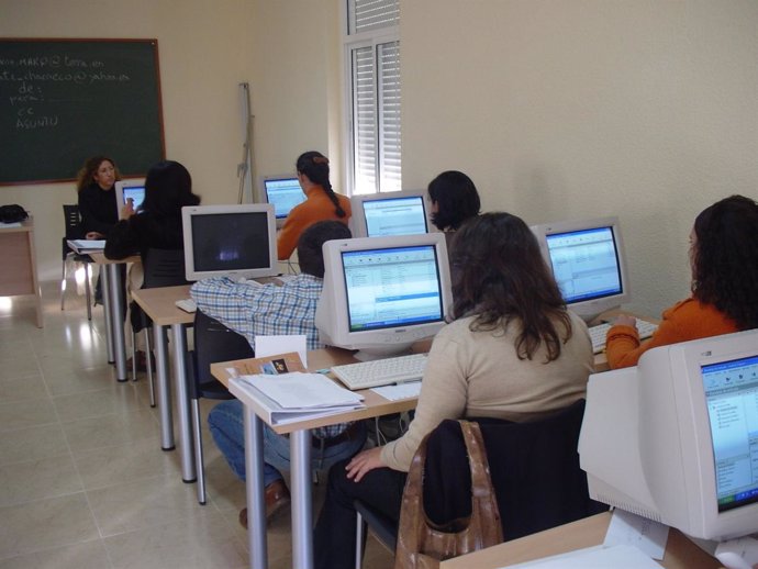 Alumnos En El Centro De Formación De Asaja-Huelva.