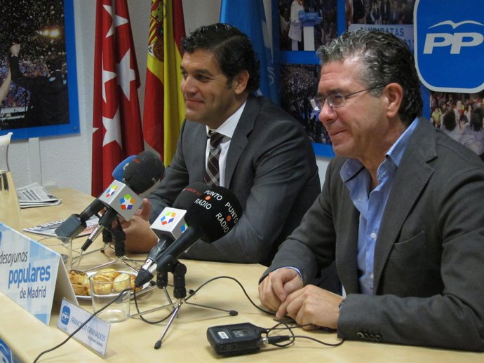 Juárez Y Granados En Los Desayunos Populares