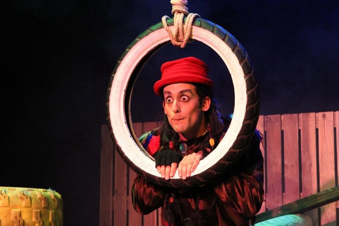 'Fénix, El Pájaro' En La Sala Cero