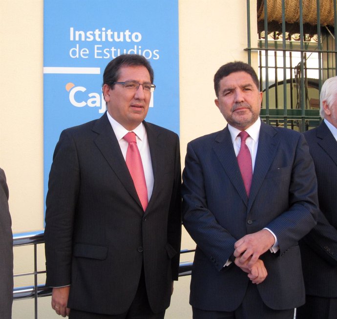 Antonio Pulido Y Gaspar Llanes, Hoy En El Instituto De Estudios De Cajasol