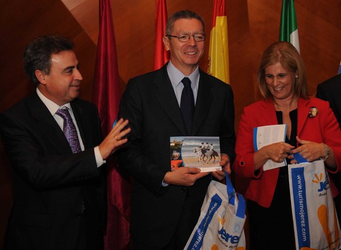 Gallardón Y García Presentan La Oferta Cultural De Jerez Para 2012