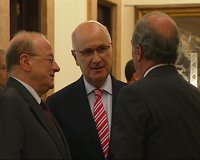 Duran lamenta el mutismo de Rajoy y Rubalcaba ante Peces-Barba