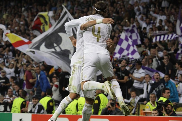 Sergio Ramos Y Pepe Real Madrid Olimpic De Lyon