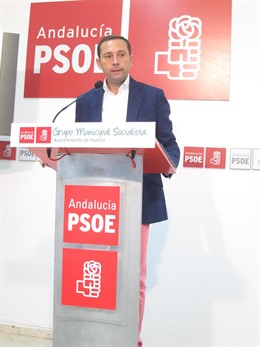 El Viceportavoz Del Grupo Municipal Socialista, Alejandro Márquez.