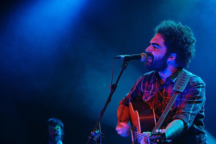 El Músico Jero Romero, Ex Sunday Drivers, Durante Un Concierto