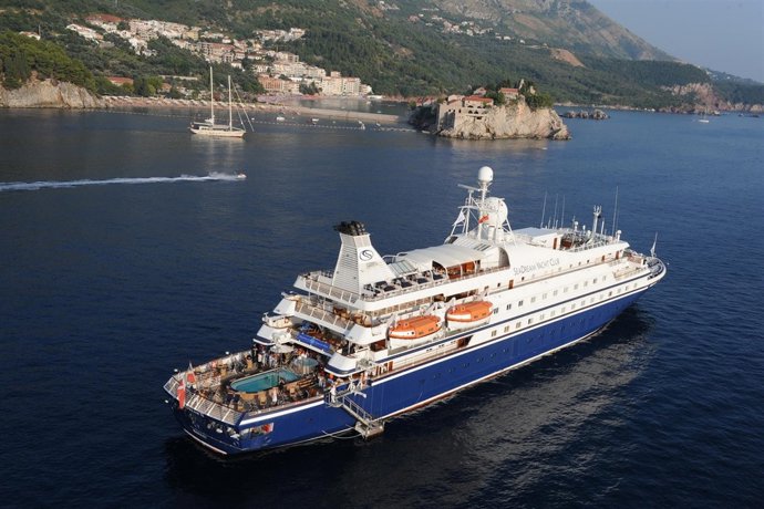 Buque De La Naviera Seadream Yacht Club