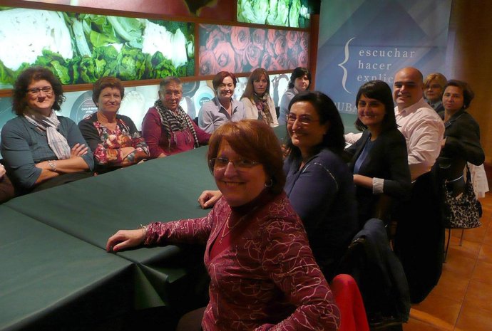 María González Se Reune En Lorca Con Mujeres Del Municipio