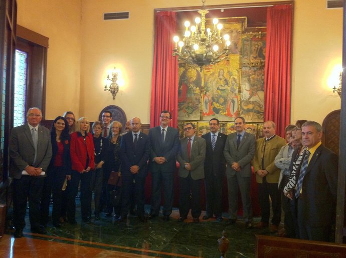 El Conseller F.X.Mena En El Ayto. De Lleida