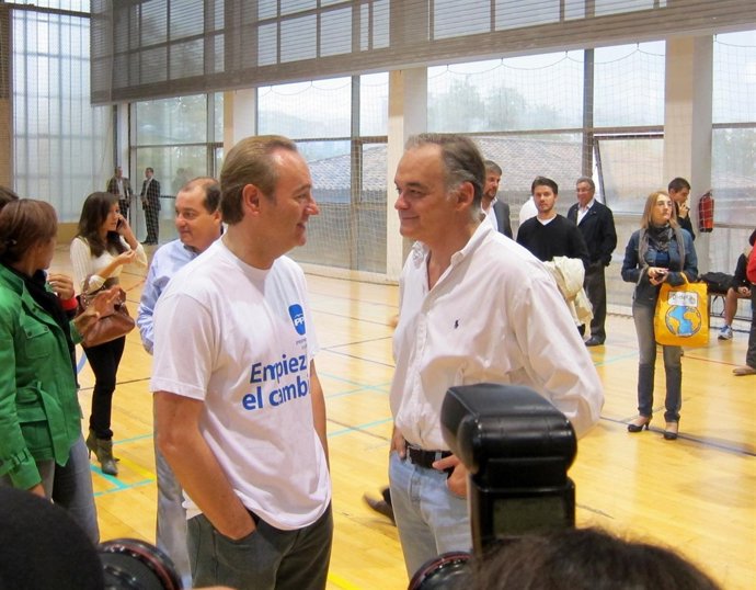 Alberto Fabra Y González Pons En La Jornada Deportiva Del PPCV