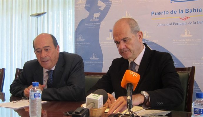 El Presidente De La APBC, Rafael Barra, En Rueda De Prensa Con Manuel Chaves