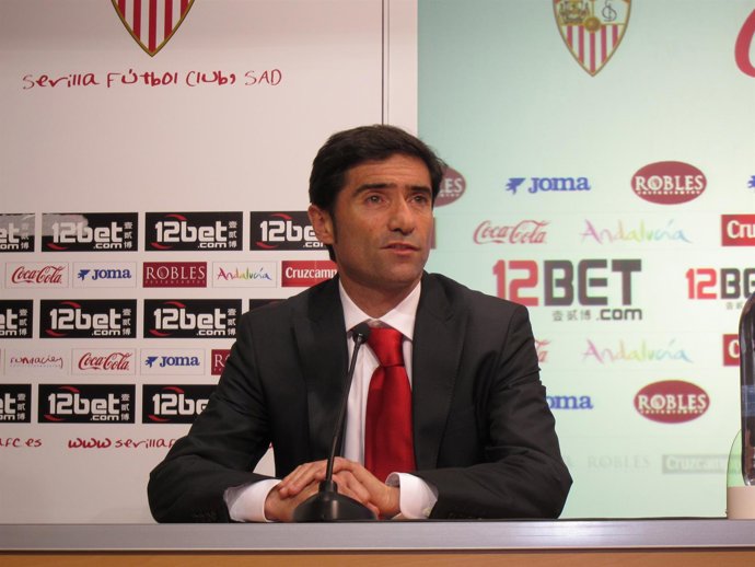 Marcelino, En Rueda De Prensa 