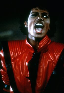 Michael Jackson Con La Chaqueta Roja Con La Que Grabo Thriller