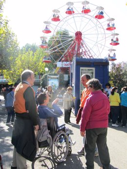 Fiesta De La Fundación DFA En El Parque De Atracciones De Zaragoza