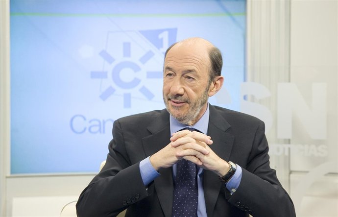 Alfredo Pérez Rubalcaba, Durante La Entrevista