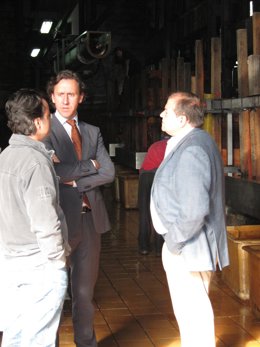 Albano Longo Junto A Samuel Trabanco, En El Lagar