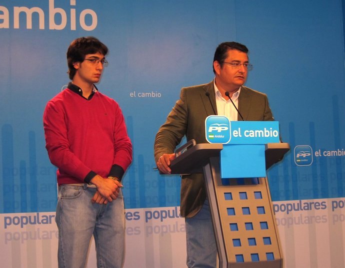 Luis Paniagua Y Antonio Sanz En Rueda De Prensa
