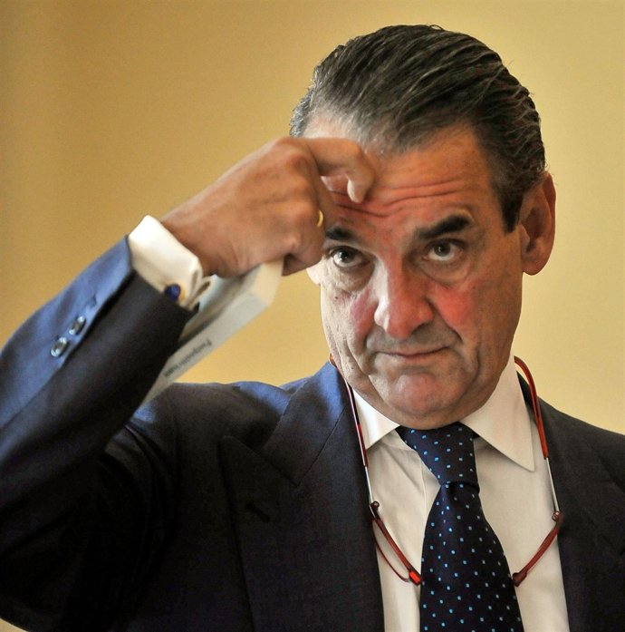 CONFERENCIA DE MARIO CONDE EN SANTANDER 