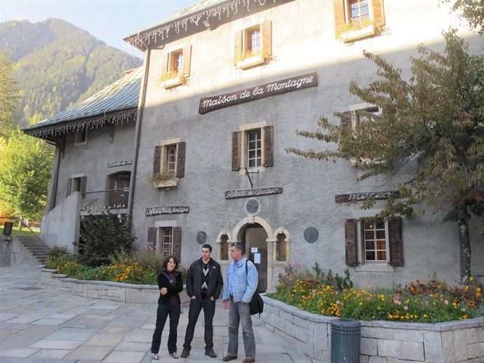 Miembros Del Centro 'A Lurte'