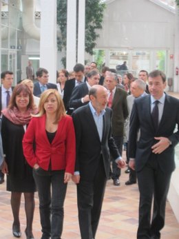 Rubalcaba Y Gómez Antes De La Presentación De La Candidatura Por Madrid