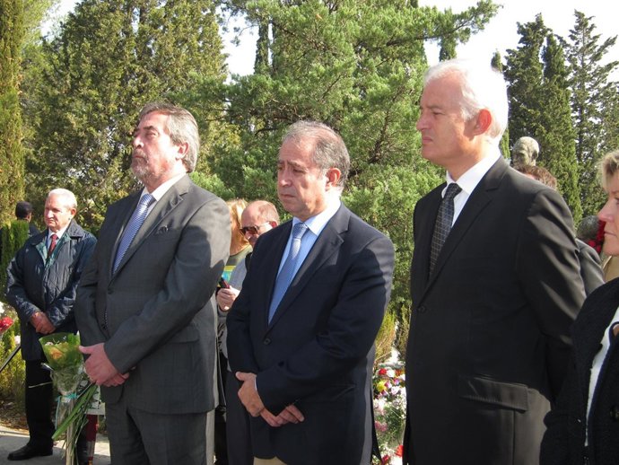Belloch, Gimeno Y Suárez Este Martes En El Cementerio