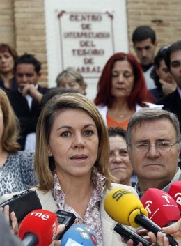 Cospedal Atiende A Los Medios