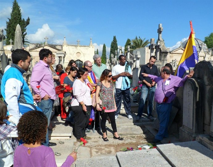 EU En El Cementerio De Palma