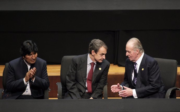 Rodriguez Zapatero, Rey Juan Carlos Y Evo Morales En La Cumbre Iberoamericana