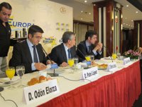 López dice que "no es momento" de creer que hay conflicto político