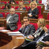 El PSC cuestiona al Govern por el "apagón sanitario" y Mas lo ve demagógico