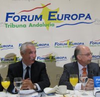 Montoro: "Me hace especial ilusión ser el primer político andaluz que le gane a Guerra en Sevilla"