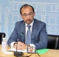 Murcia llama a que "se haga una piña en la UE" y cree que Grecia no ha elegido el momento más adecuado para referéndum