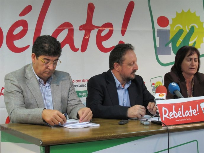 Valderas Junto A Rodrígo González Y Rosalía Martín En Almería