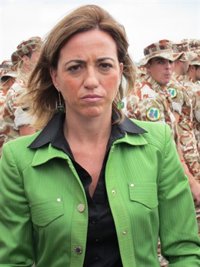 Chacón destaca que la UME está trasladando material "preventivo" a El Hierro ante la posibilidad de una evacuación