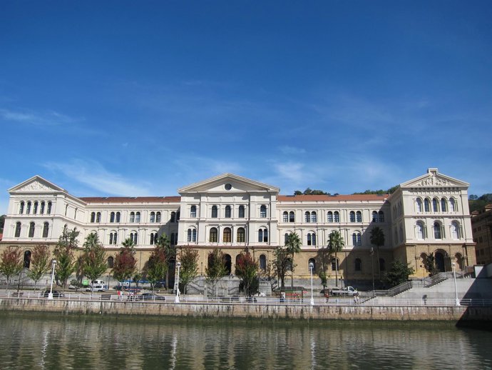 Universidad De Deusto