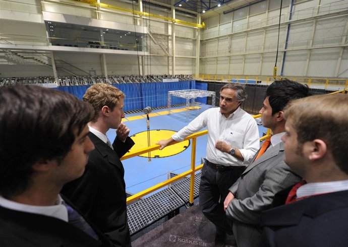En El Tanque Del Instituto De Hidráulica