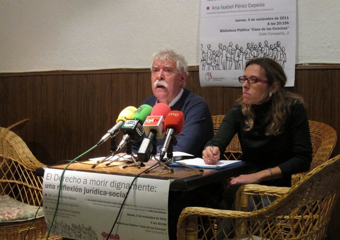 Los Integrantes  De La DMD Mercedes Martín Y José Carlos Fernández