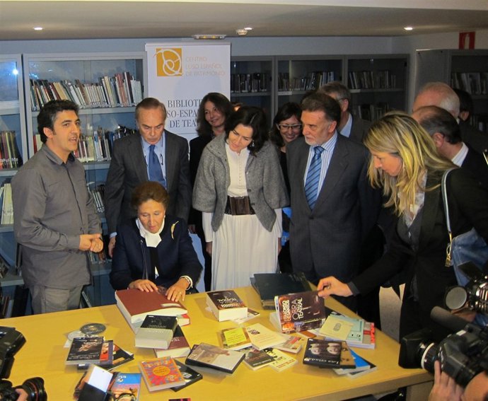 Inauguración De La Bilbioteca