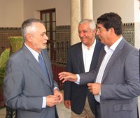 Griñán abre la campaña electoral en Córdoba, mientras que Arenas y Valderas lo harán en Sevilla