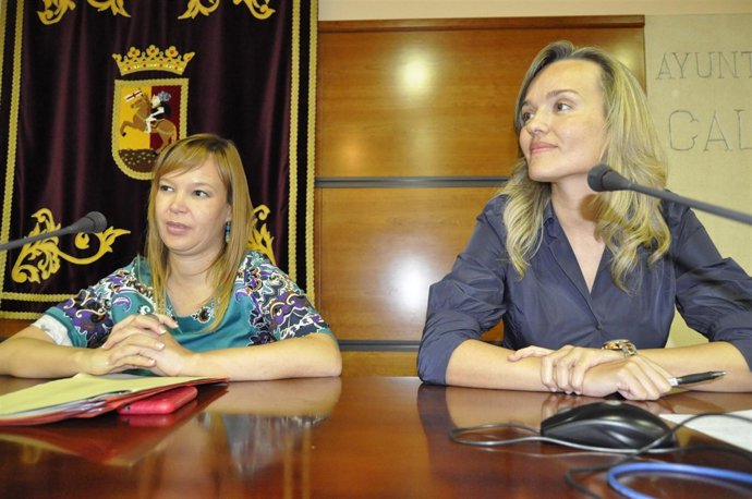 Leire Pajín Y Pilar Alegría