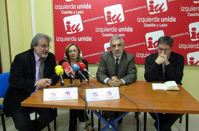 De Izquierda A Derecha, González, Martín, Llamazares Y Gutiérrez