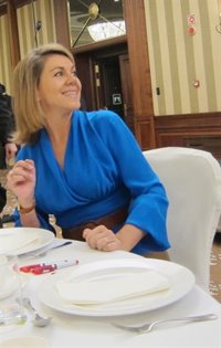 Cospedal: "Con un Gobierno de Mariano Rajoy compraré Bonos del Estado"