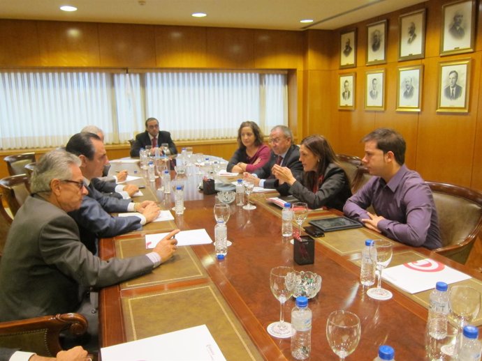 Reunión Entre La Cámara De Comercio  Y Los Candidatos Socialistas Por Valladolid