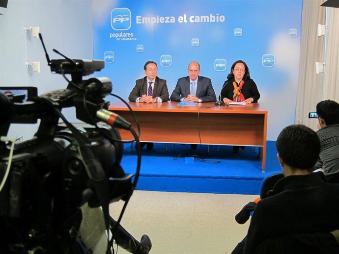 Moro(D), Iglesias Y Robles (I)