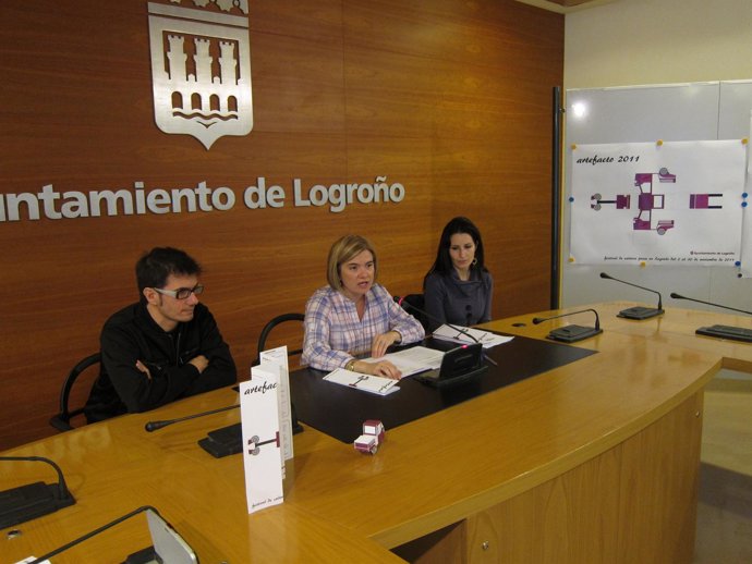 Presentación De Artefacto 2011