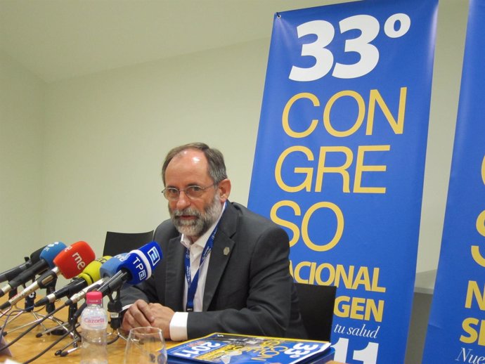 El Médico Francisco Abal En El Congreso De Semergen