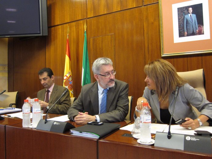 El Consejero Ávila, En Comisión Parlamentaria